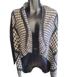 Zaria Black and Tan Houndstooth Open Front Cardigan Sweater M